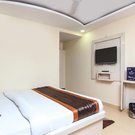 Oyo 8883 Hotel Comfort Zone Lucknow Ngoại thất bức ảnh