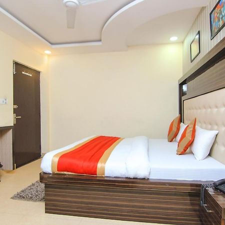Oyo 8883 Hotel Comfort Zone Lucknow Ngoại thất bức ảnh