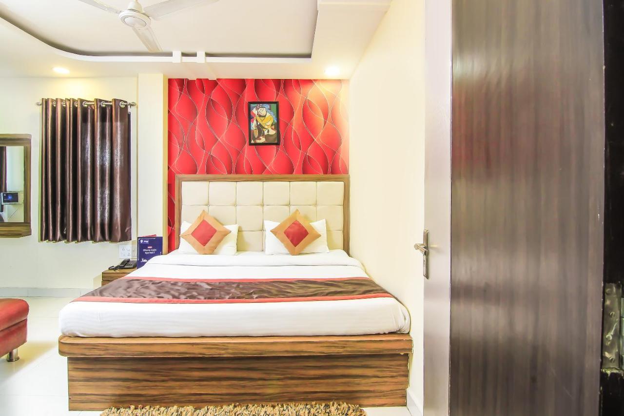 Oyo 8883 Hotel Comfort Zone Lucknow Ngoại thất bức ảnh