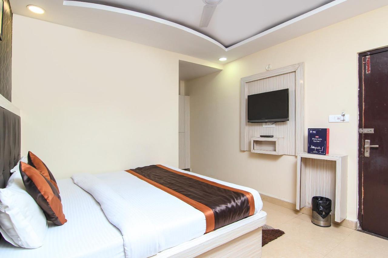 Oyo 8883 Hotel Comfort Zone Lucknow Ngoại thất bức ảnh